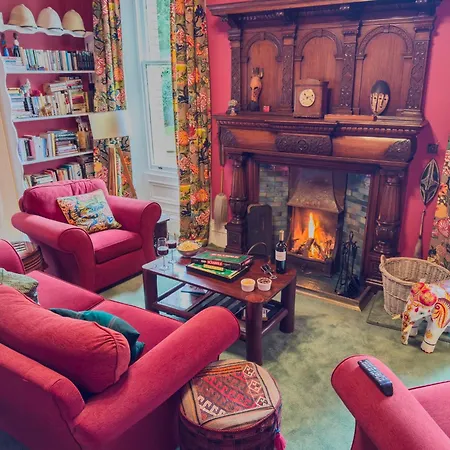 Eden Mount, Wetheral, Characteful, Spacious Overlooking Village Green, Close To M6 * Wetheral