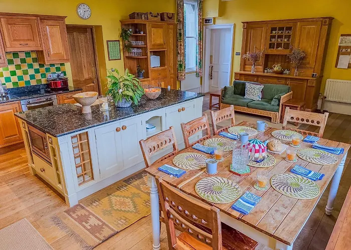 Casa de Férias Eden Mount, Wetheral, Characteful, Spacious Overlooking Village Green, Close To M6