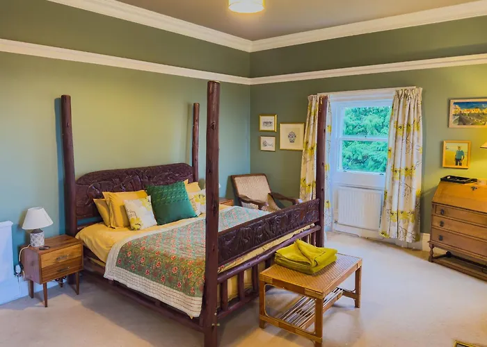 Casa de Férias Eden Mount, Wetheral, Characteful, Spacious Overlooking Village Green, Close To M6 *