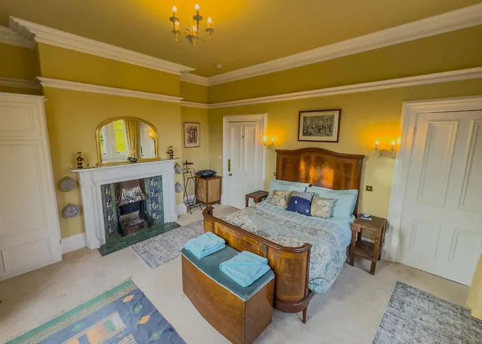 Eden Mount, Wetheral, Characteful, Spacious Overlooking Village Green, Close To M6 Wetheral