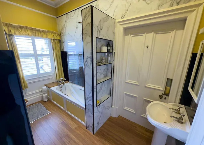 Eden Mount, Wetheral, Characteful, Spacious Overlooking Village Green, Close To M6 Casa de Férias