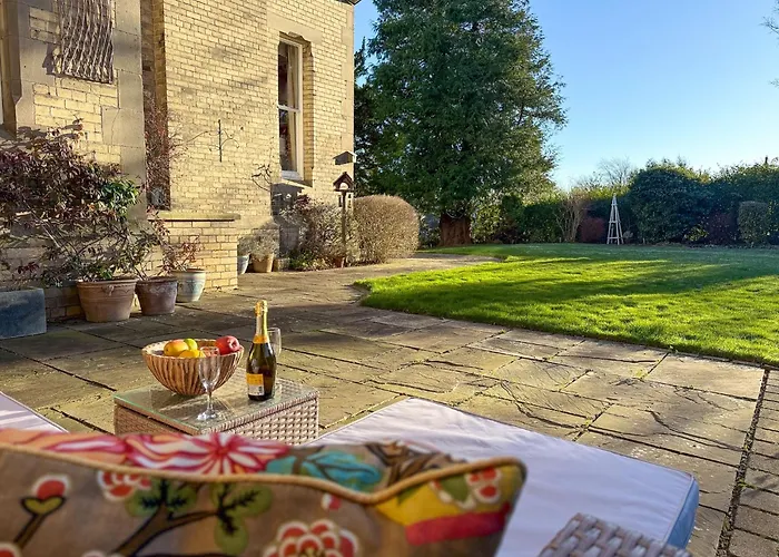 Eden Mount, Wetheral, Characteful, Spacious Overlooking Village Green, Close To M6 Casa de Férias *