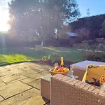 Eden Mount, Wetheral, Characteful, Spacious Overlooking Village Green, Close To M6 Prázdninový dům